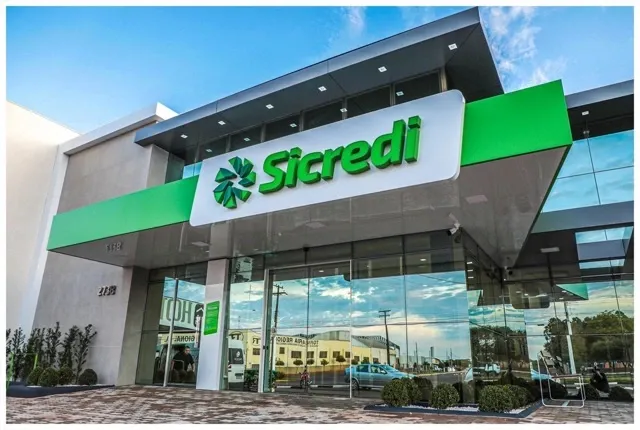 Sicredi - Investment Reporting Platform